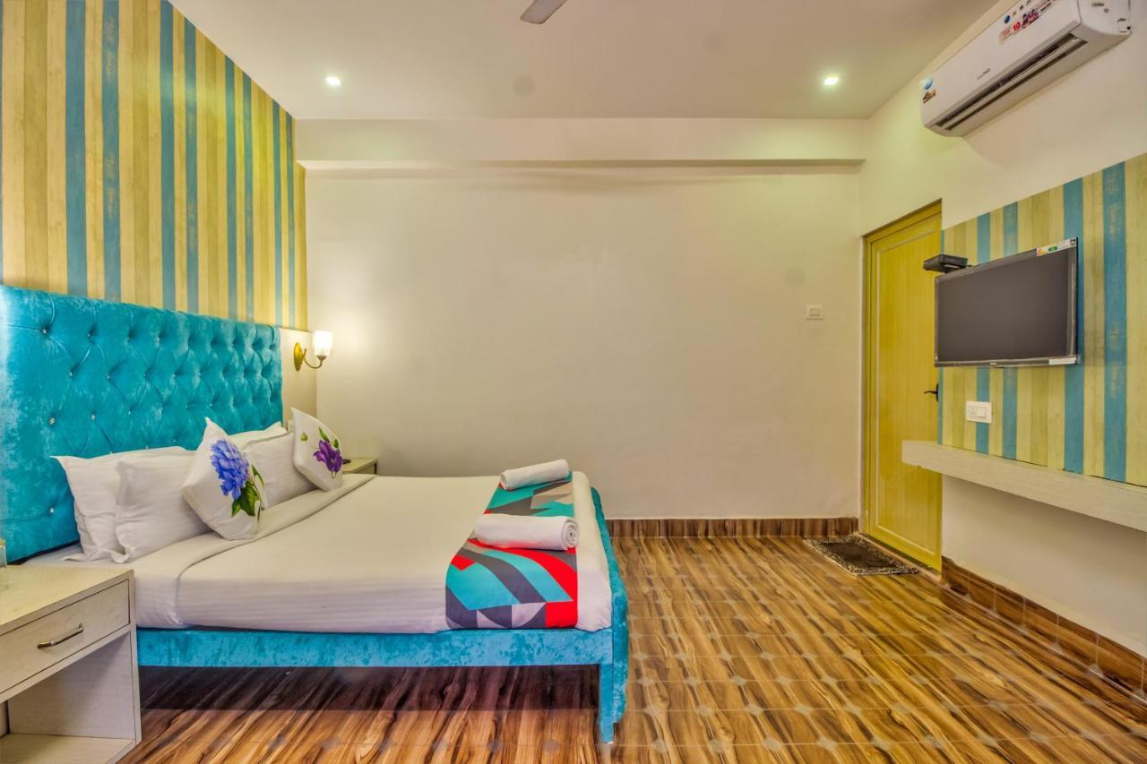 Jack'S Calangute Place Hotell Exteriör bild