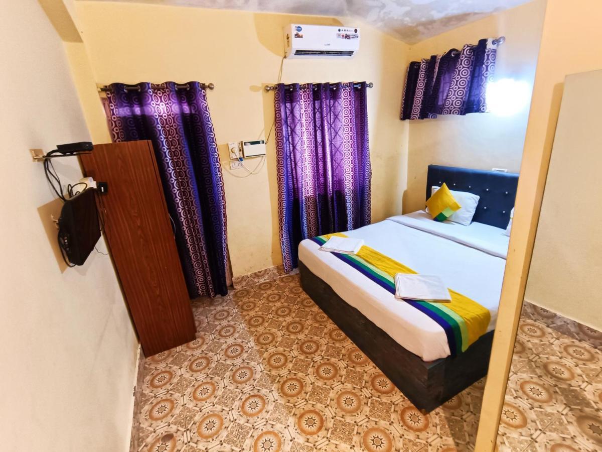Jack'S Calangute Place Hotell Exteriör bild